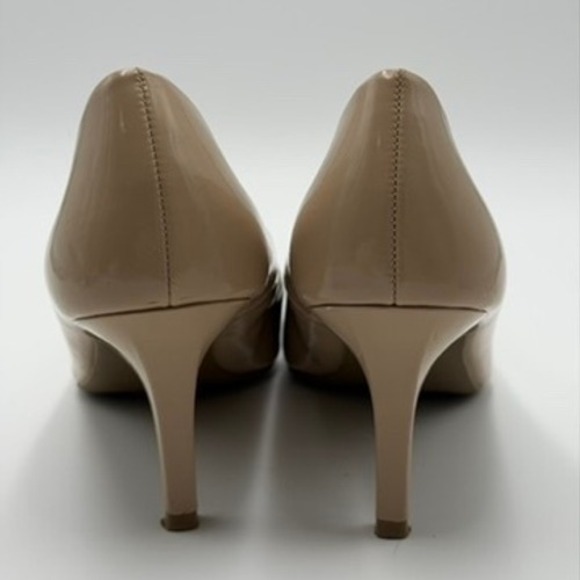 Comfort Plus Predictions Heels Women 11 Nude Patent Round Toe Pumps - Picture 5 of 8